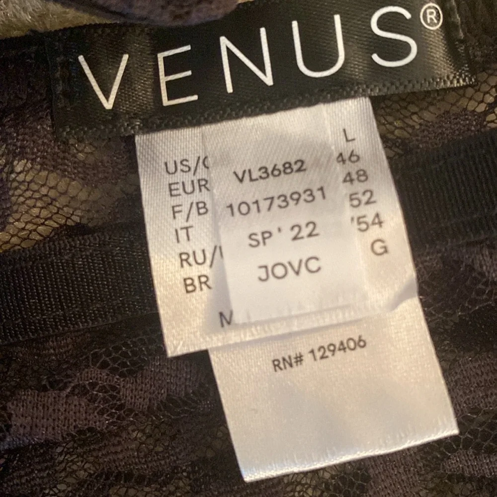 Venus New in bag size medium/large lingerie - Picture 8 of 10
